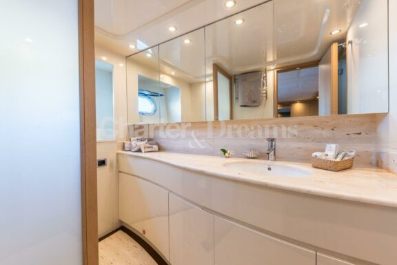 ASTONDOA 102GLX gallery image