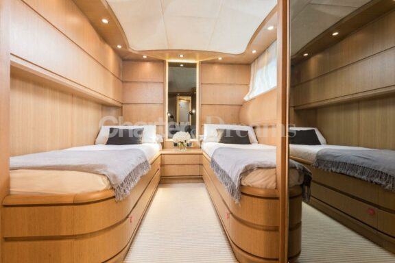 ASTONDOA 102GLX gallery image