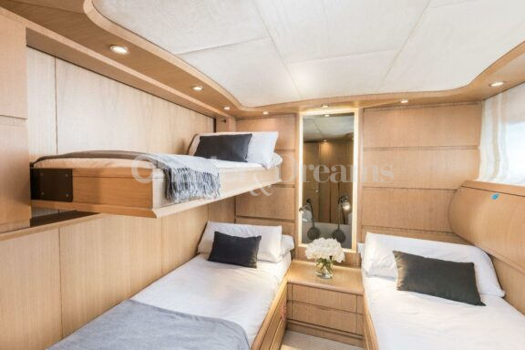 ASTONDOA 102GLX gallery image
