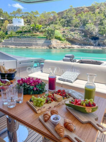 Pershing 8X gallery image