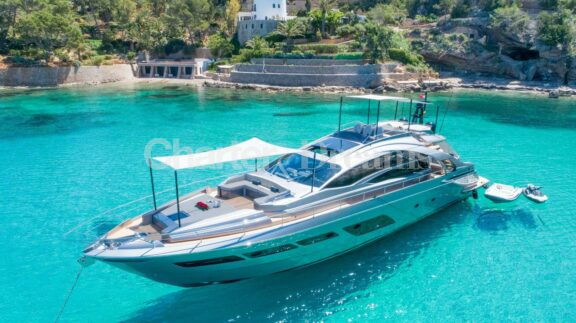 Pershing 8X gallery image