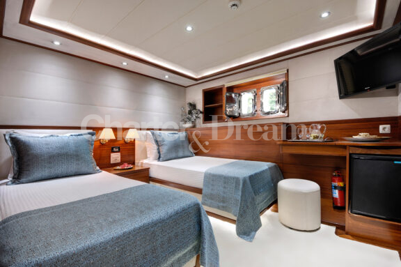 ALESSANDRO I gallery image