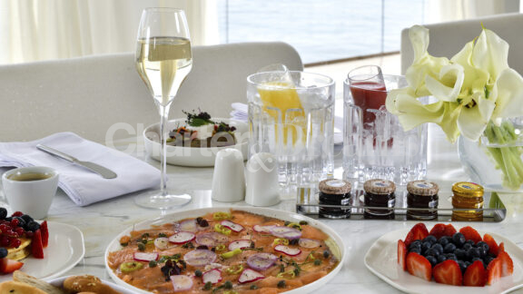 Arax Yacht Nile Egypt, salon table food
